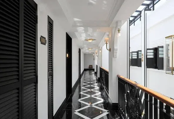 imgi 56 Corridor+looking+court+yard