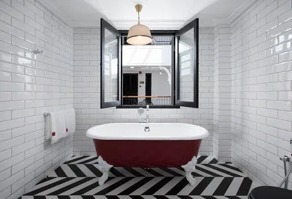 imgi 65 Family+Suit+bath
